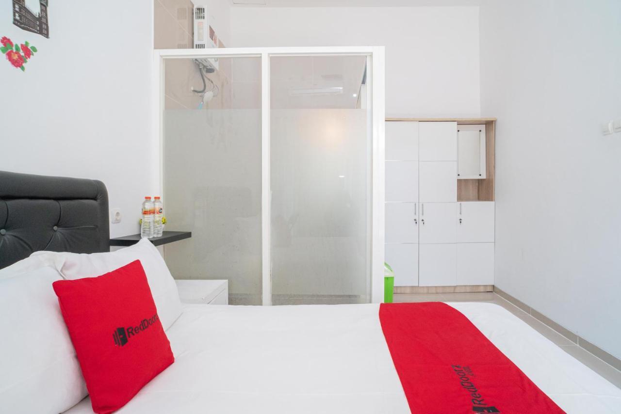 RedDoorz Syariah At Winong Nganjuk Hotel Bagian luar foto